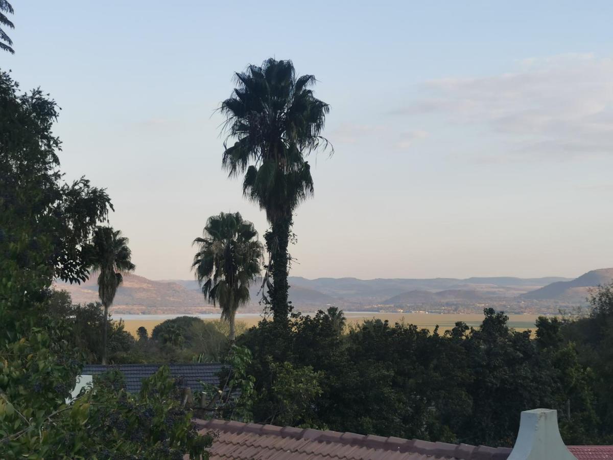 Sun Deck Lodge Hartbeespoort Dış mekan fotoğraf