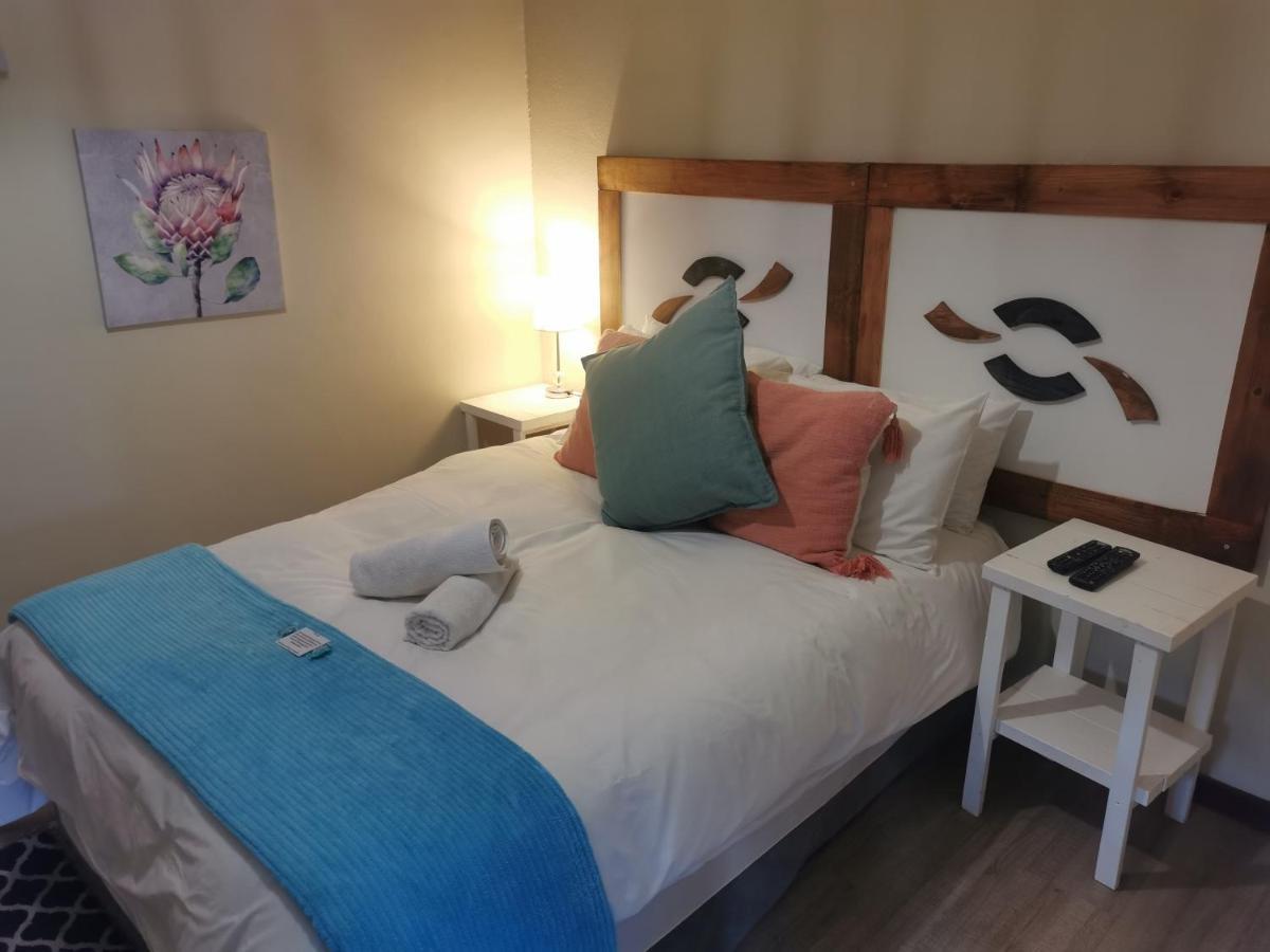 Sun Deck Lodge Hartbeespoort Dış mekan fotoğraf