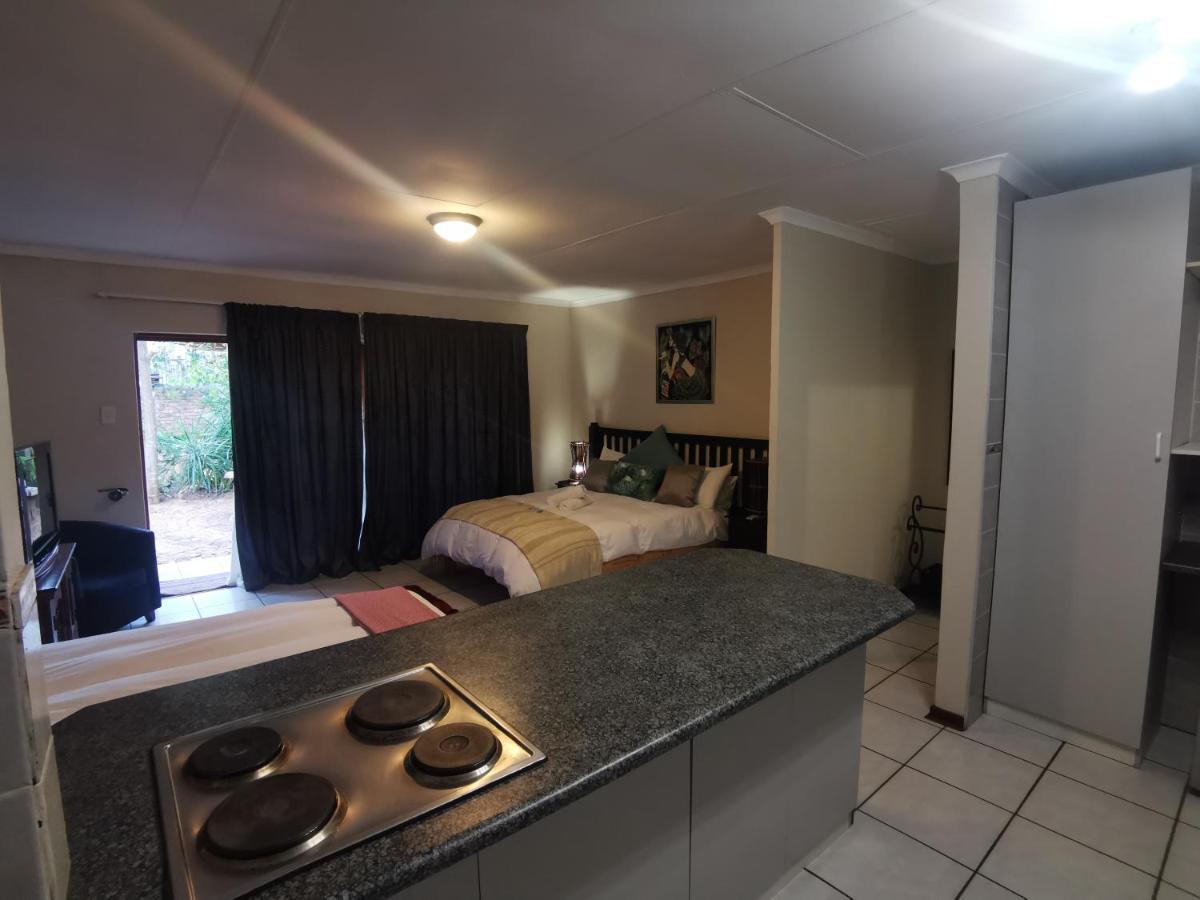 Sun Deck Lodge Hartbeespoort Dış mekan fotoğraf