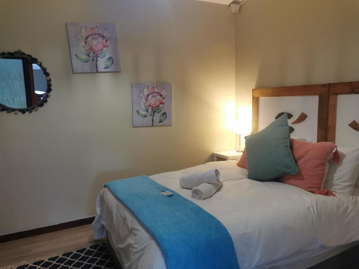 Sun Deck Lodge Hartbeespoort Dış mekan fotoğraf