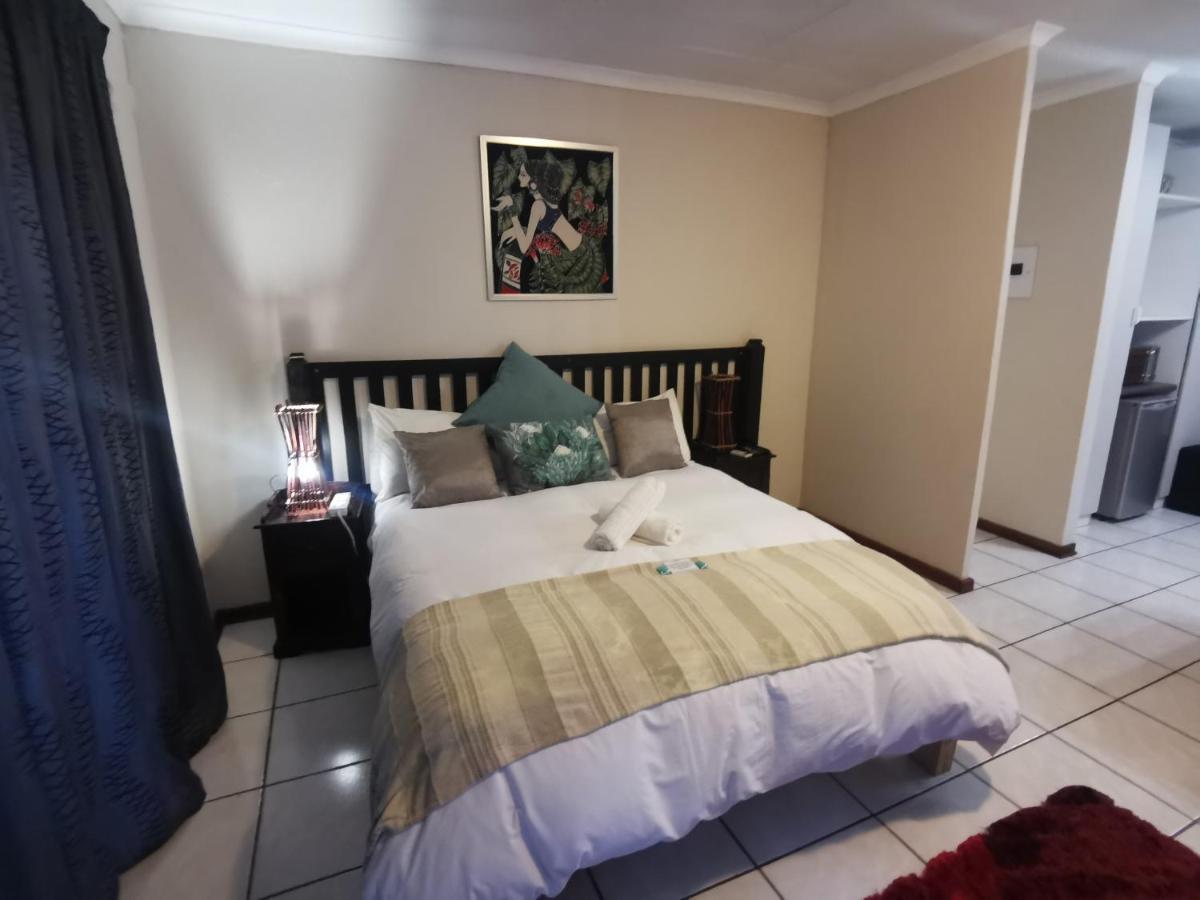 Sun Deck Lodge Hartbeespoort Dış mekan fotoğraf