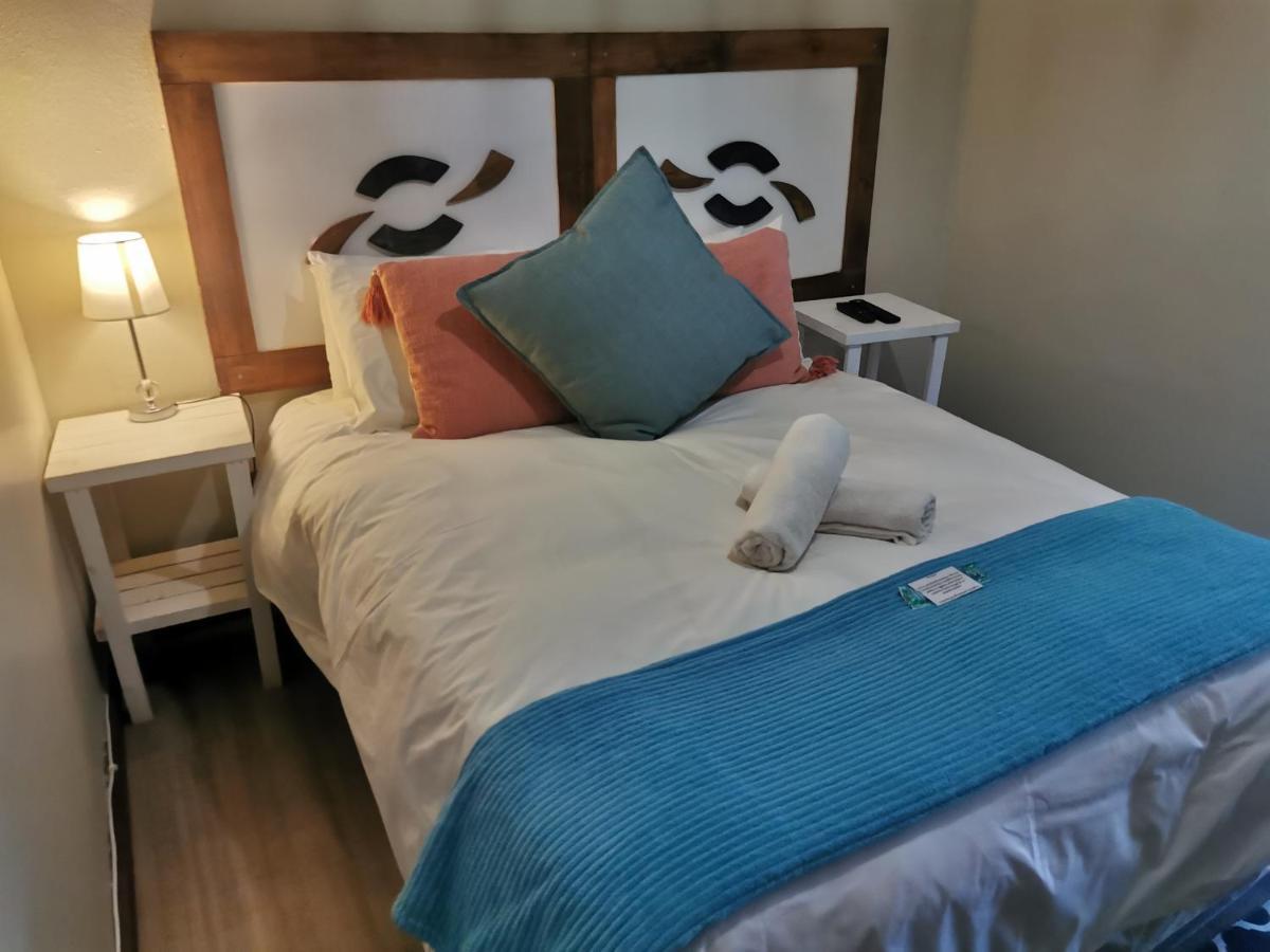 Sun Deck Lodge Hartbeespoort Dış mekan fotoğraf