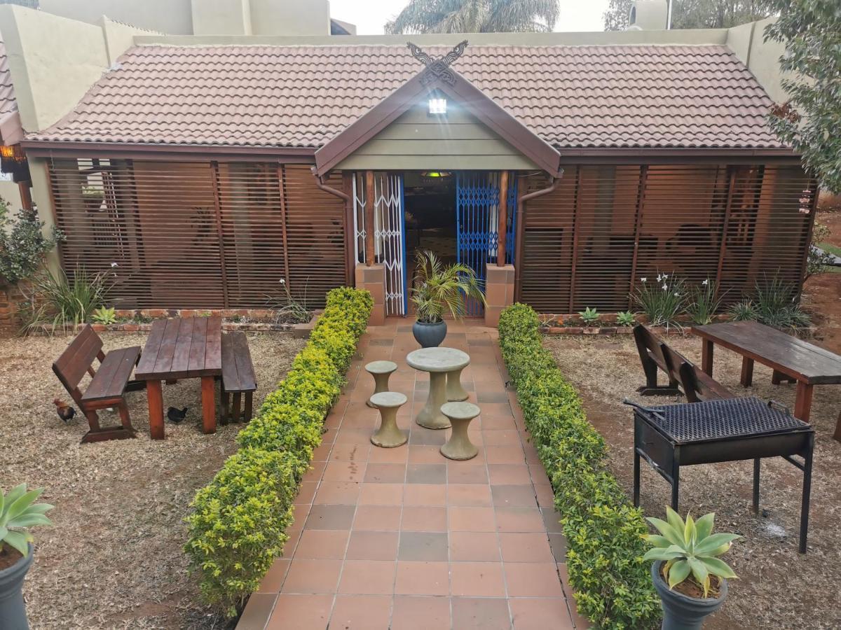Sun Deck Lodge Hartbeespoort Dış mekan fotoğraf