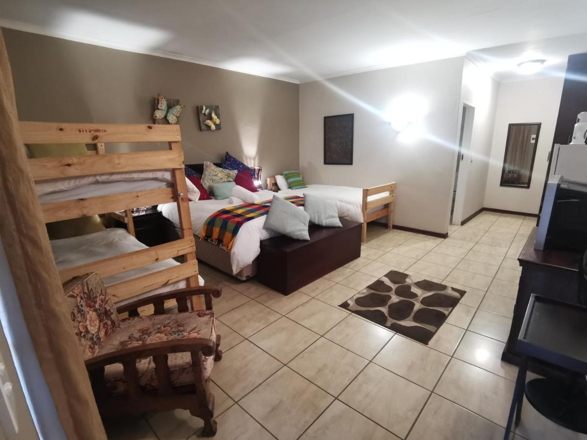 Sun Deck Lodge Hartbeespoort Dış mekan fotoğraf
