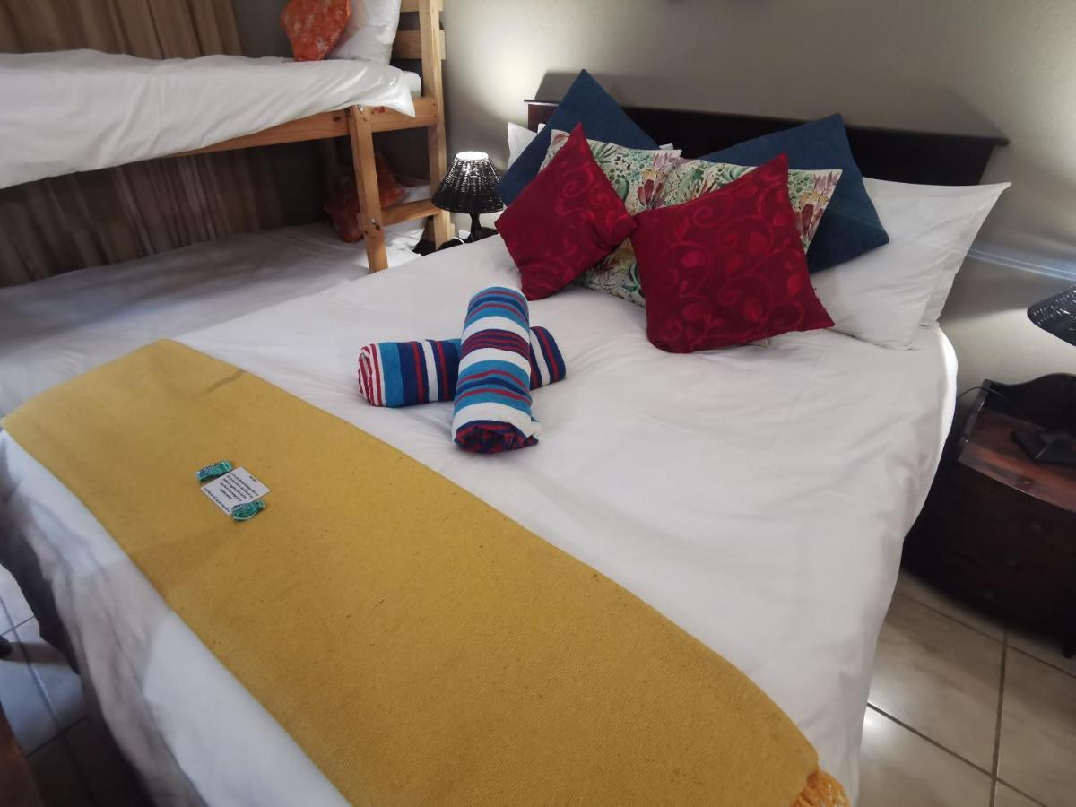 Sun Deck Lodge Hartbeespoort Dış mekan fotoğraf